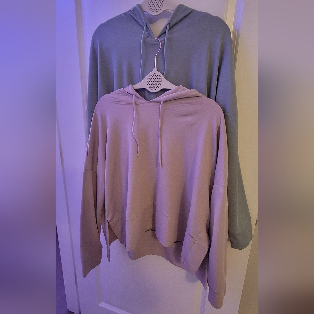 Women's Lightweight Hooded Pullover - Dusty Green & Dusty Pink Size M